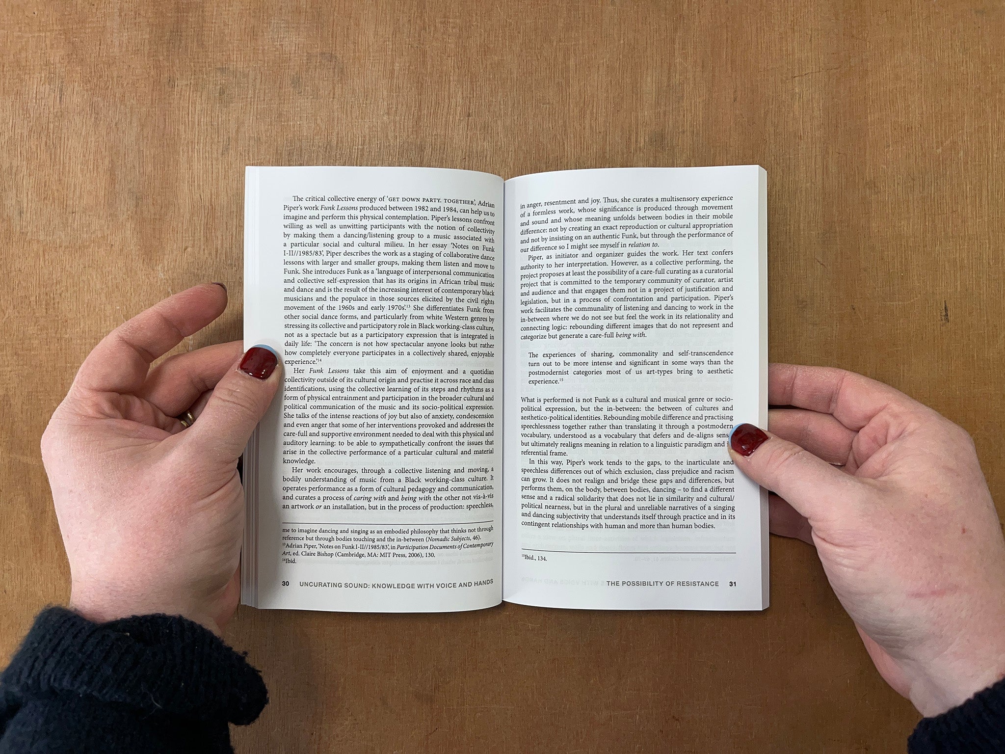 UNCURATING SOUND: KNOWLEDGE WITH VOICE AND HANDS by Salomé Voegelin