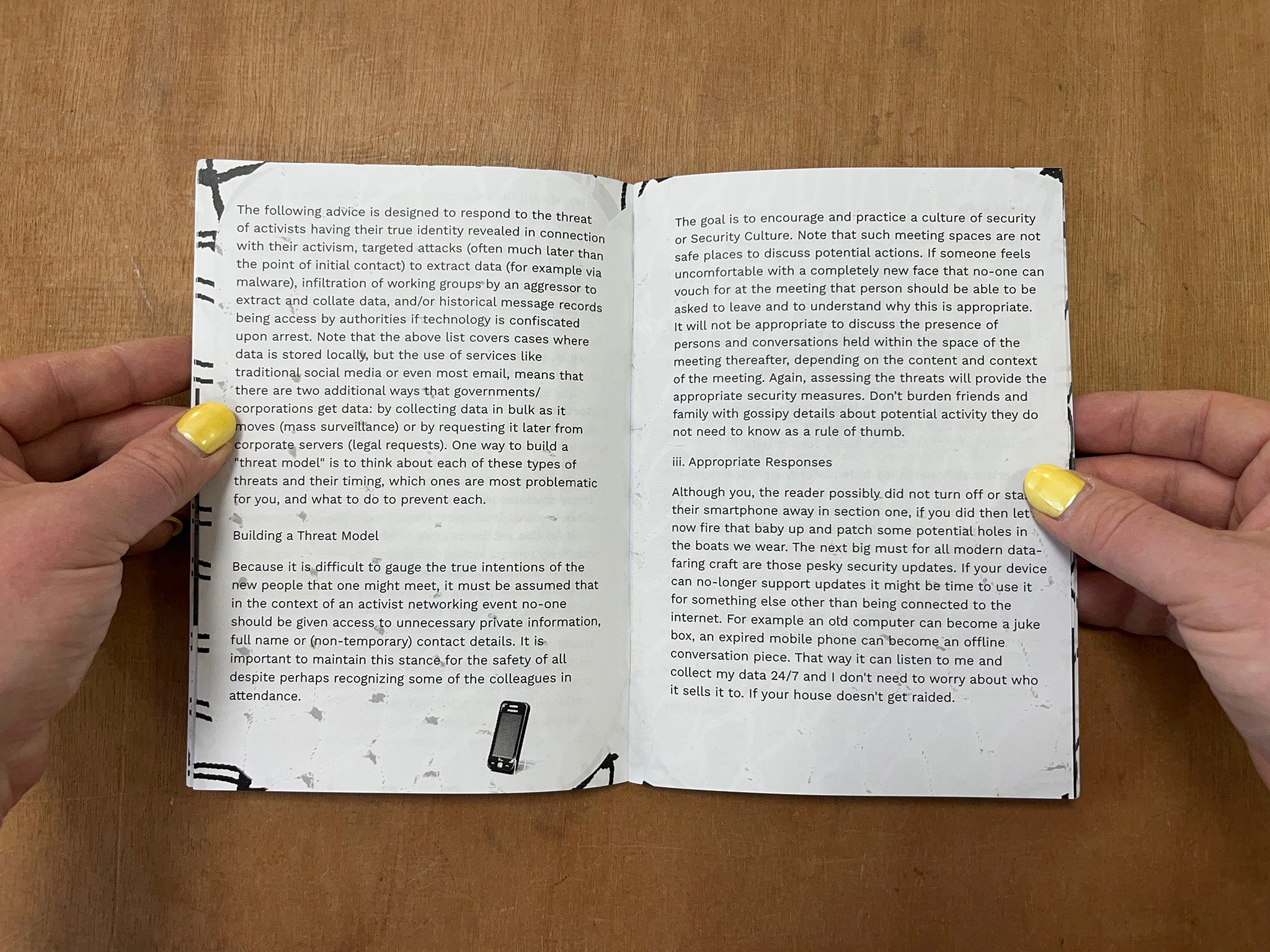SPONGE ZINE #1: ASSESSING THE THREATS - TECH IN ACTIVISM