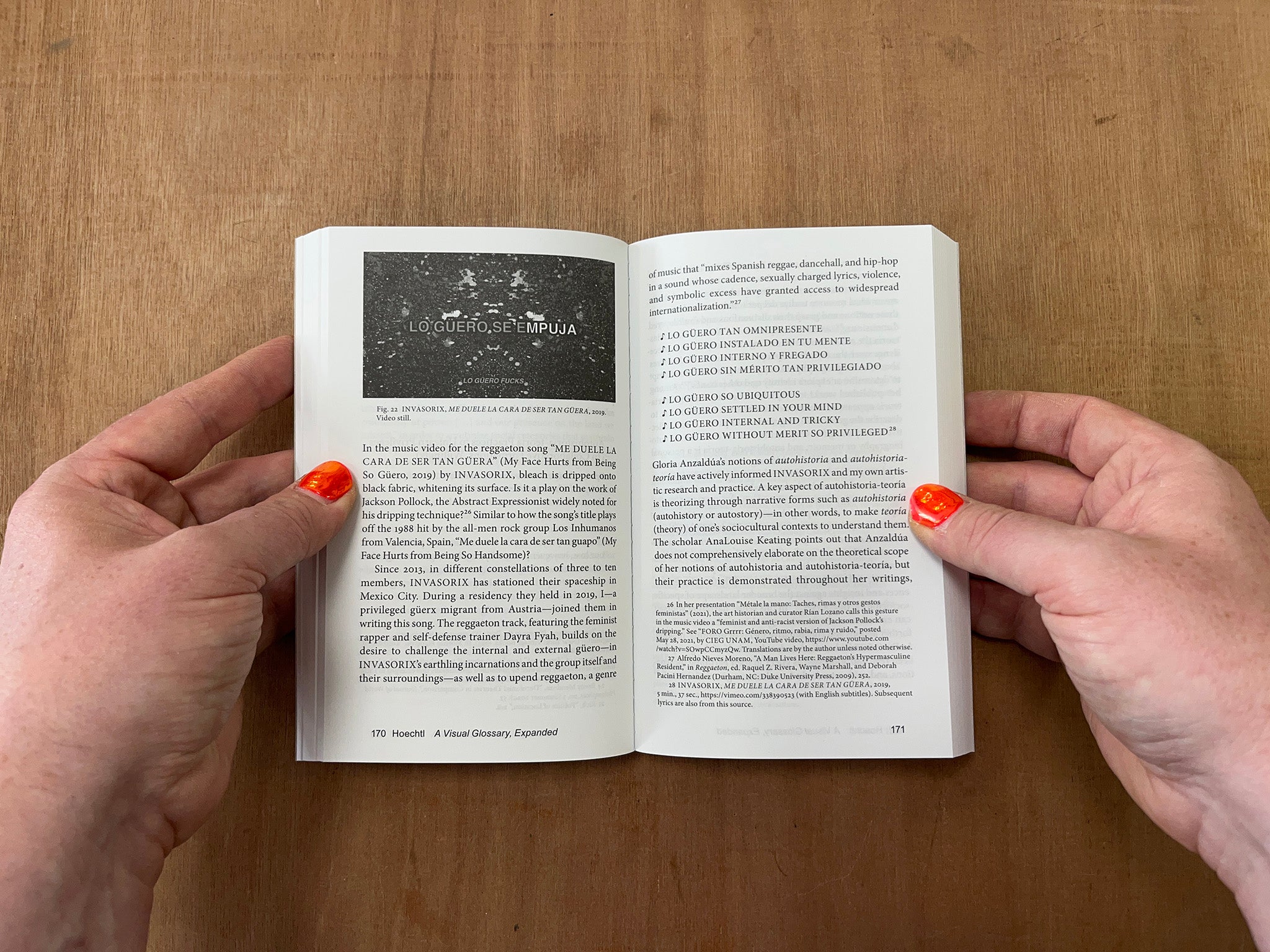 STANDPOINT AUTOTHEORY: WRITING EMBODIED EXPERIENCES AND RELATIONAL ARTISTIC PRACTICES