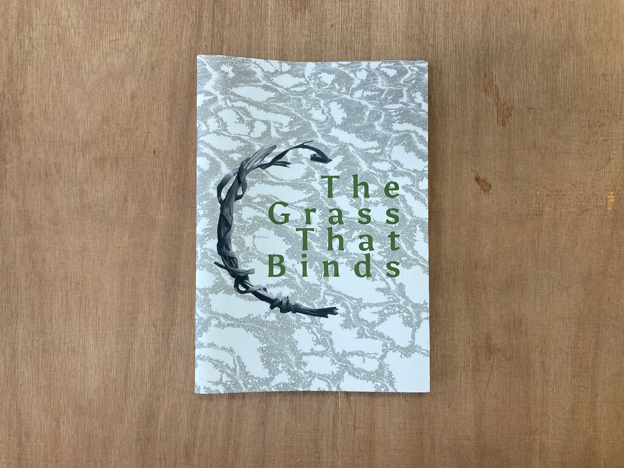 THE GRASS THAT BINDS by Freya Cookson