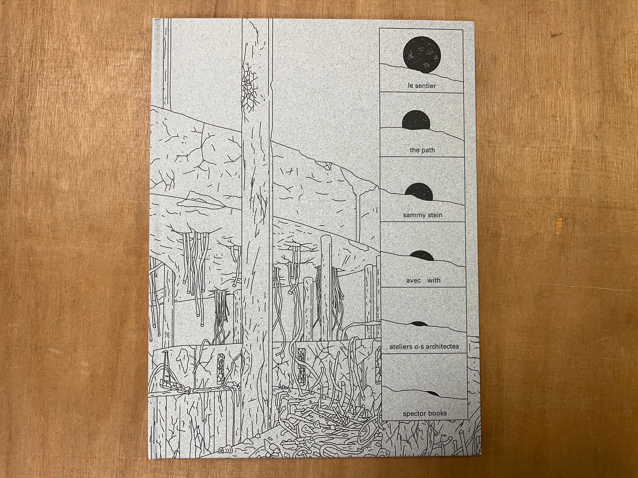 LE SENTIER / THE PATH by Sammy Stein
