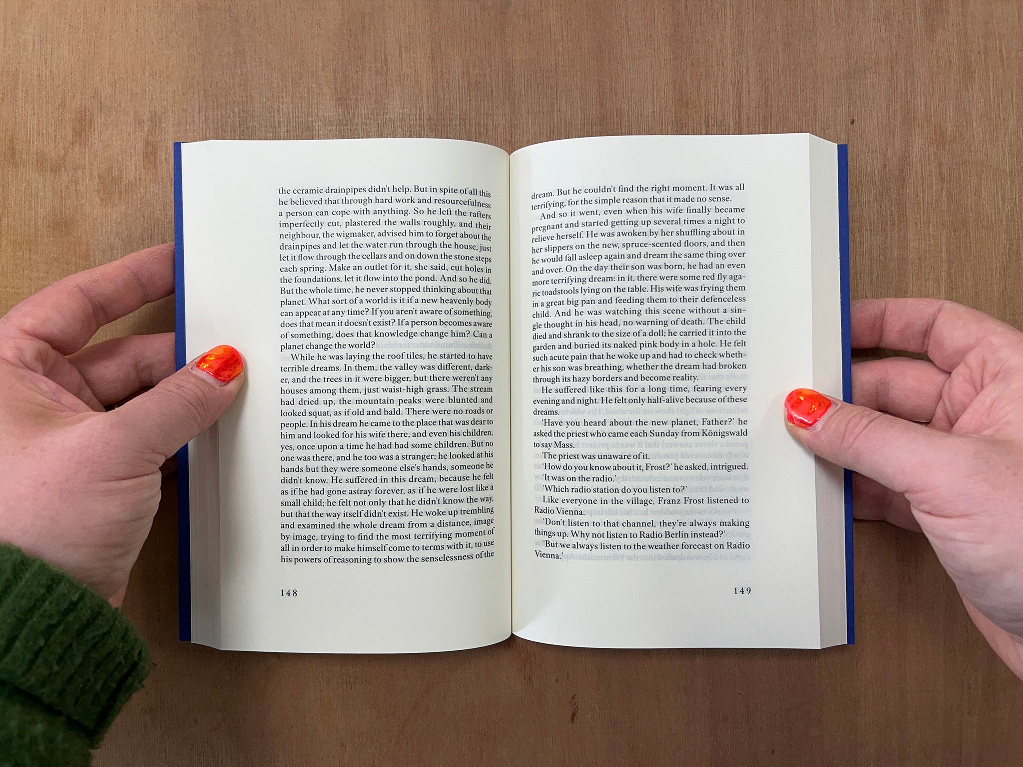 HOUSE OF DAY, HOUSE OF NIGHT by Olga Tokarczuk