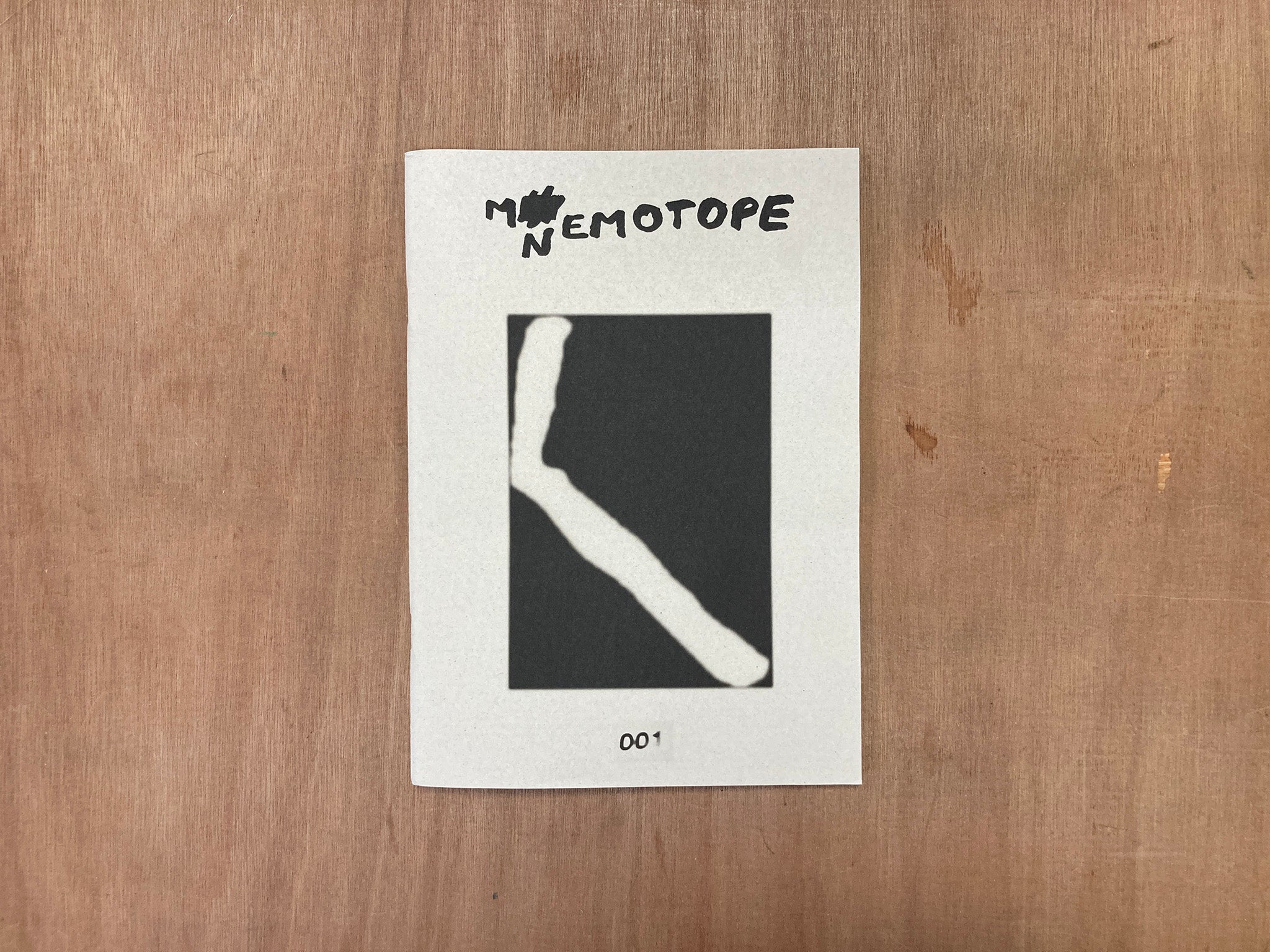 MNEMOTOPE 001