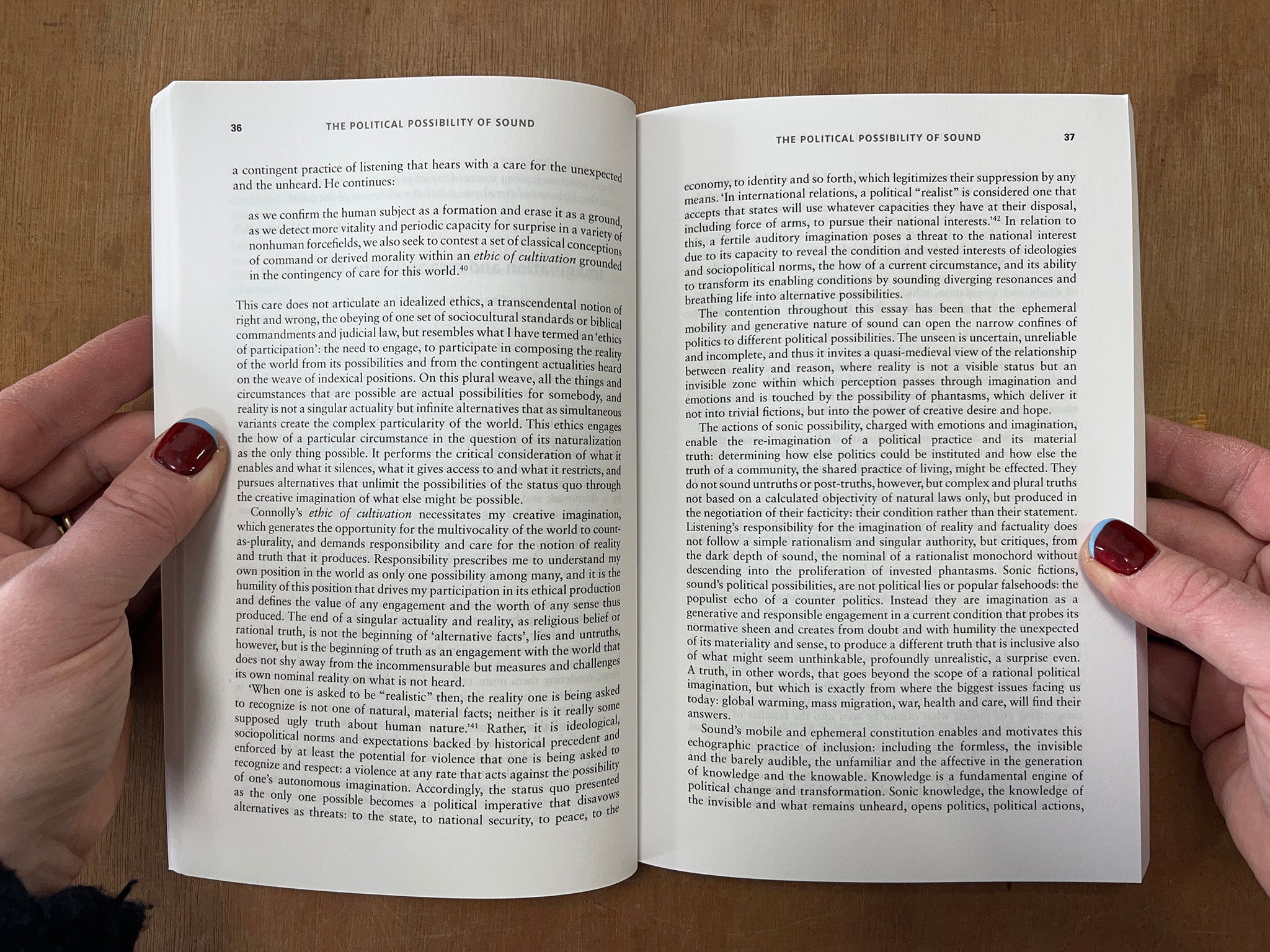 THE POLITICAL POSSIBILITY OF SOUND: FRAGMENTS OF LISTENING by Salomé Voegelin