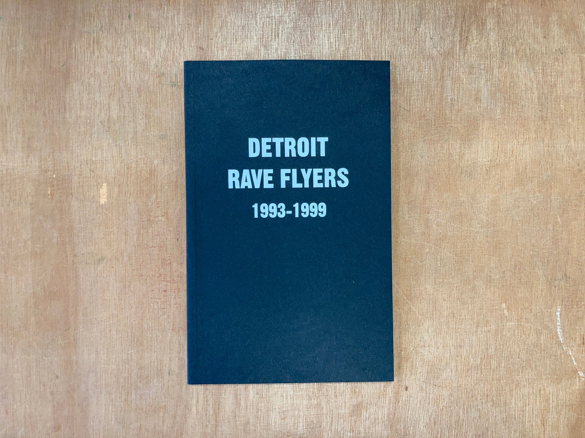 DETROIT RAVE FLYERS 1993–1999 – Good Press — good books & more