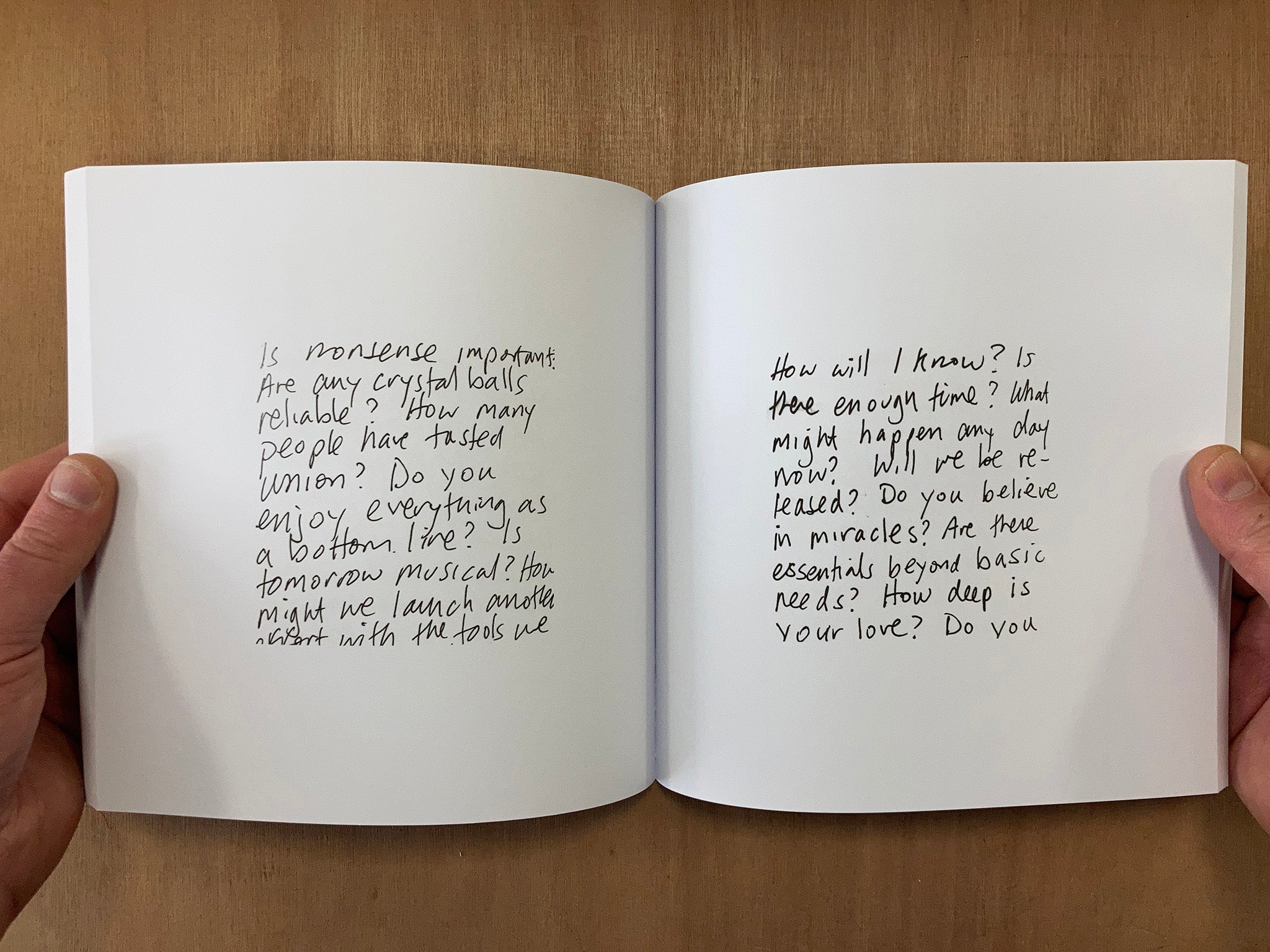 10,000 HAND-DRAWN QUESTIONS by Peter Jaeger