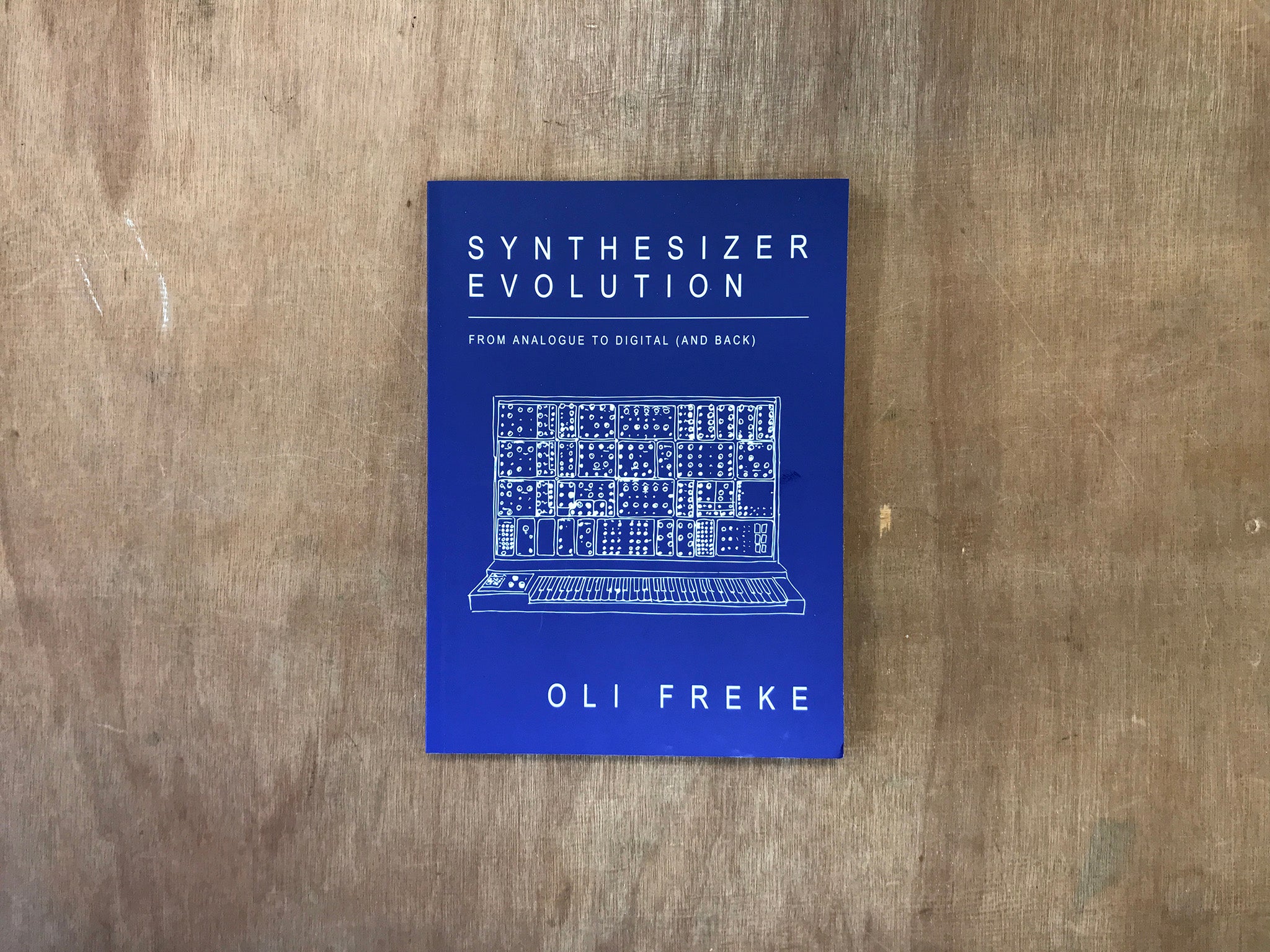 SYNTHESIZER EVOLUTION by Oli Freke